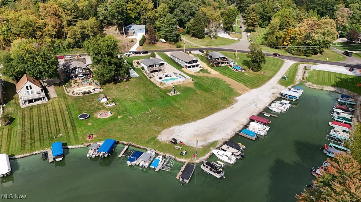 268 Cheyenne Trail, Malvern, Ohio image 5