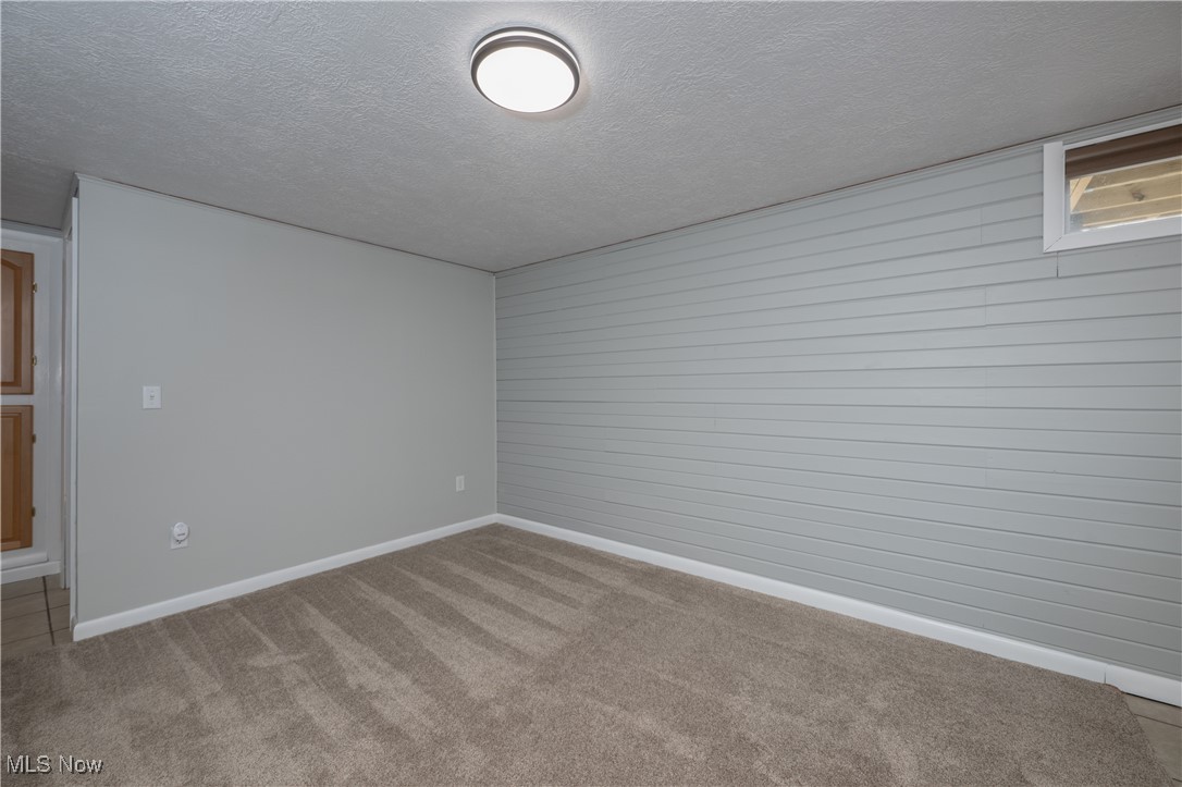 268 Cheyenne Trail, Malvern, Ohio image 14