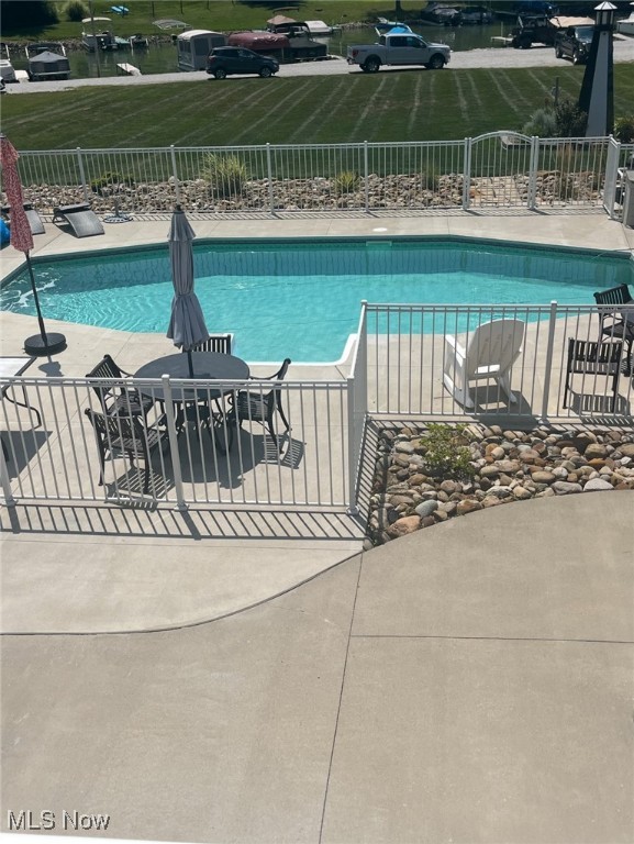 268 Cheyenne Trail, Malvern, Ohio image 44
