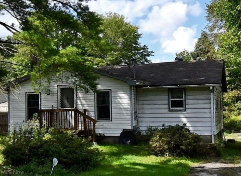 Photo of 3498 Shadyside Drive, Hubbard, OH 44425 (MLS # 5255845)