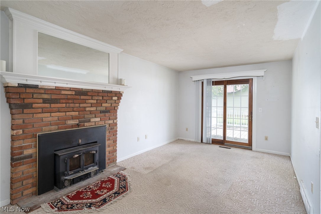 6908 Hidden Valley Drive