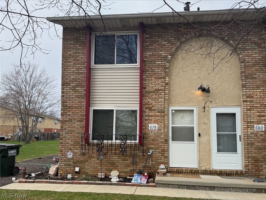 This is an ONLINE ONLY foreclosure sale. There are NO SHOWINGS. Deposit due by wire transfer within 48 upon conclusion . Cash deal; funding must take place within 30 days of confirmation of sale. 5% Buyer’s Premium shall apply. Subject to postponement and cancellation. Full terms and conditions at online registration.