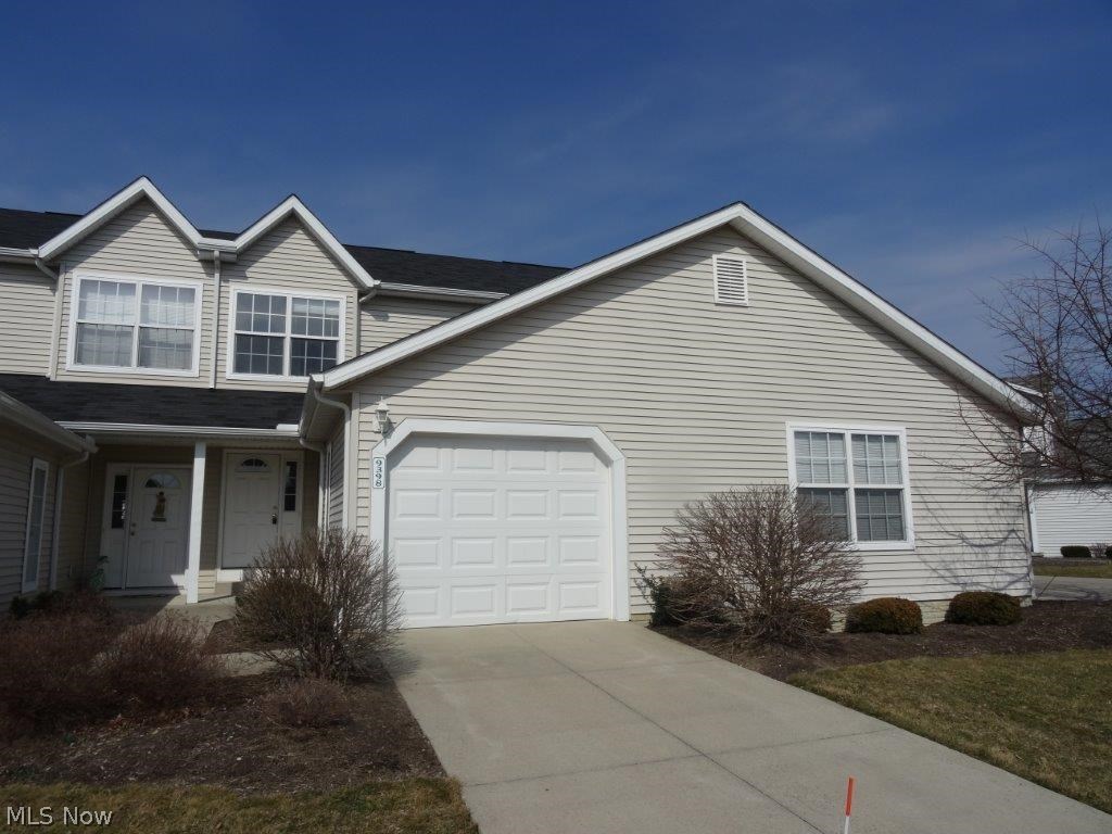 Move in ready condo in the desirable Hickory Ridge development! Open concept 2 bedroom 2.5 bathroom home has much to offer. Kitchen features upgraded cabinets, counters and all matching stainless steel appliances! Pool and tennis courts! Finished basement with a full bathroom, nice private patio area. Low down payment options available - FHA and VA ok!