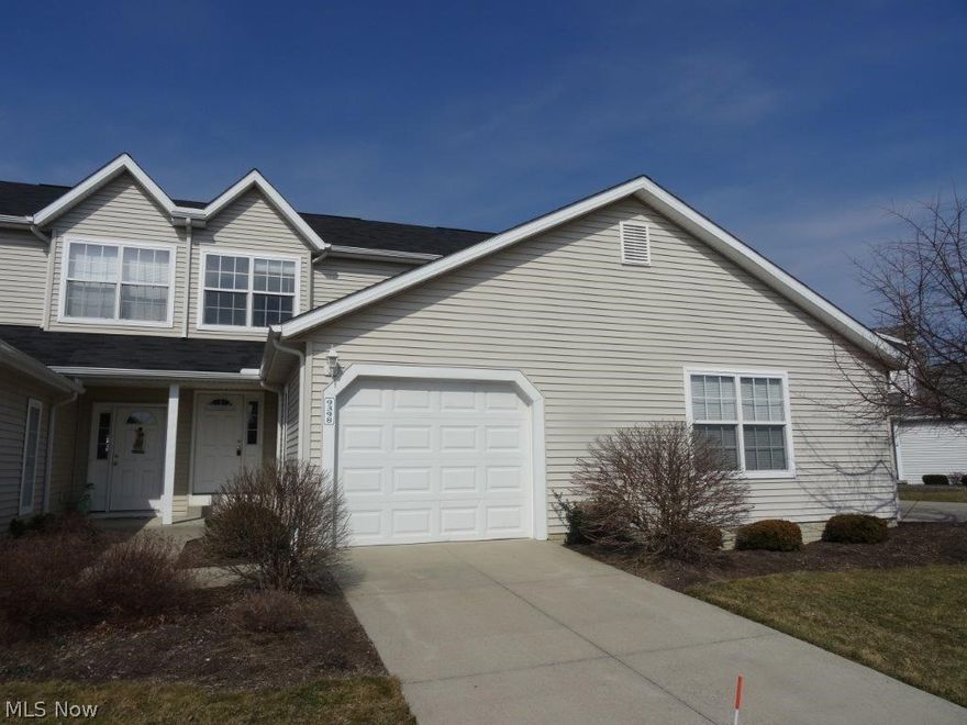 Move in ready condo in the desirable Hickory Ridge development!  Open concept 2 bedroom 2.5 bathroom home has much to offer.  Kitchen features upgraded cabinets, counters and all matching stainless steel appliances!  Pool and tennis courts!  Finished basement with a full bathroom, nice private patio area.  Low down payment options available - FHA and VA ok!
