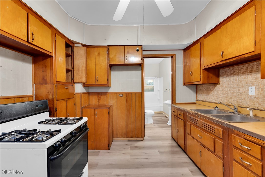 H Clark Fords Sub - Residential Income