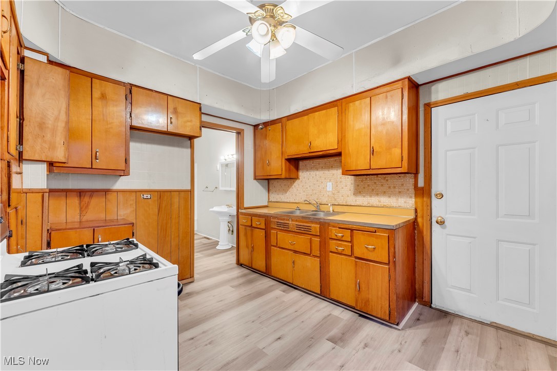 H Clark Fords Sub - Residential Income