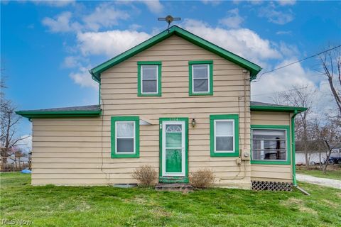 Homes For Sale - 1314 Bank Street<br/> Atwater, OH 44201