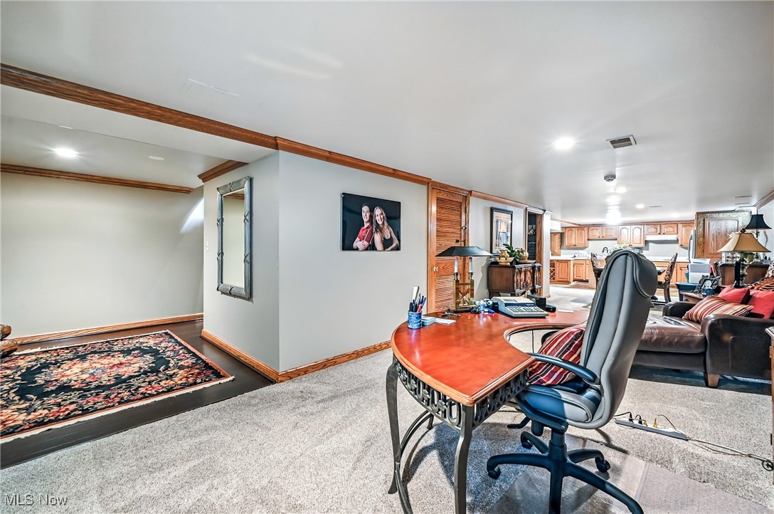 Canfield, Ohio 44406, United States, 3 Bedrooms Bedrooms, ,3 BathroomsBathrooms,Residential,Active,174806