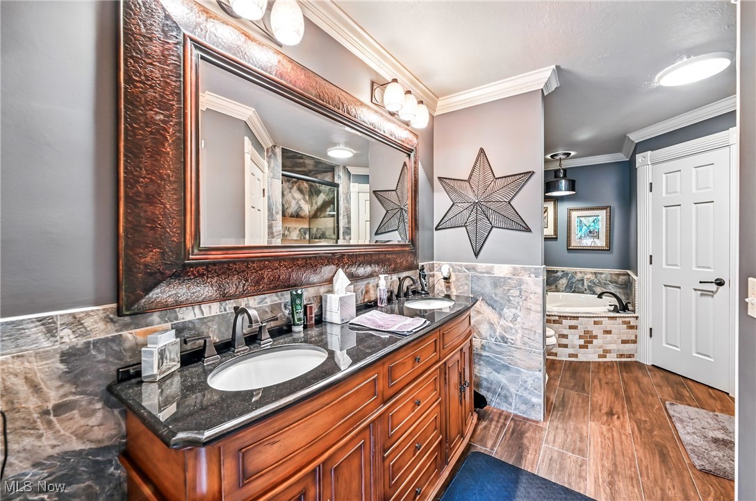 Canfield, Ohio 44406, United States, 3 Bedrooms Bedrooms, ,3 BathroomsBathrooms,Residential,Active,174806