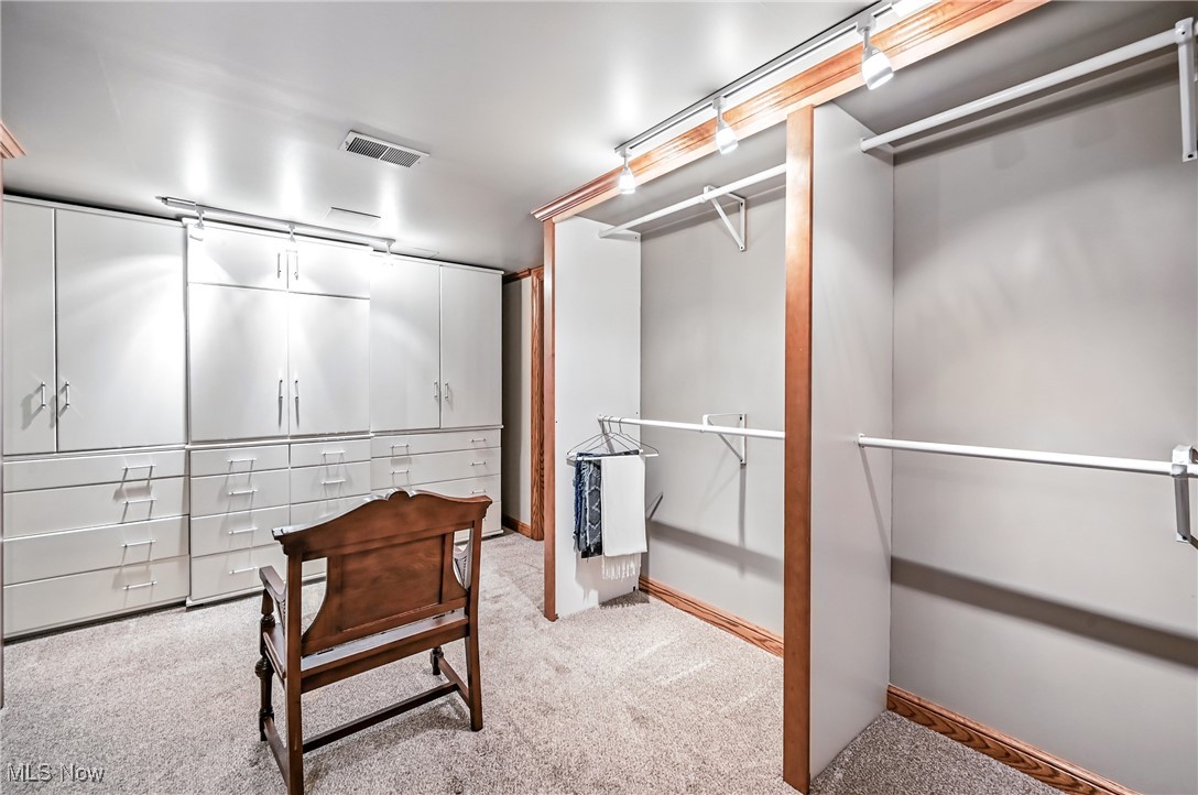 Canfield, Ohio 44406, United States, 3 Bedrooms Bedrooms, ,3 BathroomsBathrooms,Residential,Active,174806