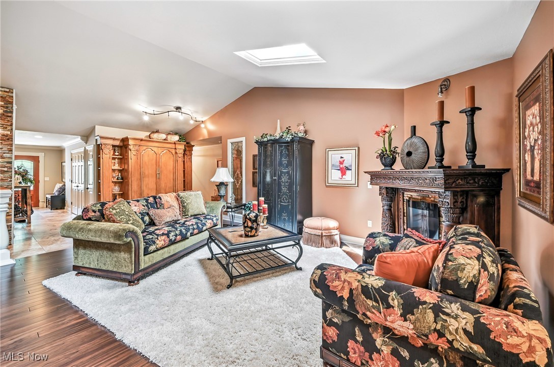 Canfield, Ohio 44406, United States, 3 Bedrooms Bedrooms, ,3 BathroomsBathrooms,Residential,Active,174806