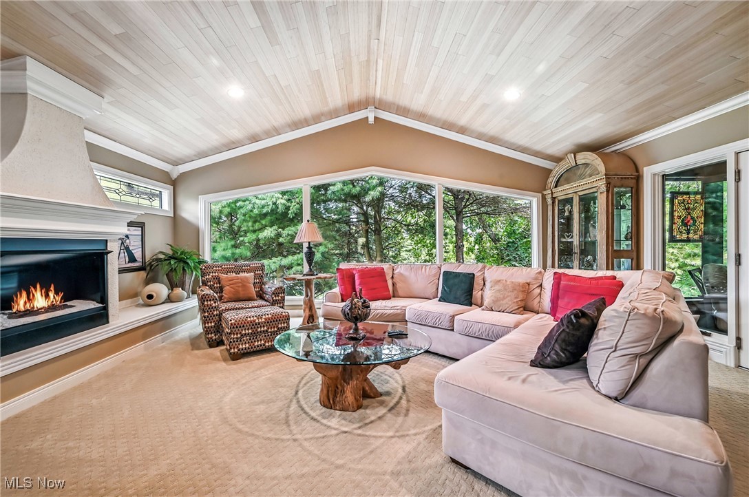 Canfield, Ohio 44406, United States, 3 Bedrooms Bedrooms, ,3 BathroomsBathrooms,Residential,Active,174806