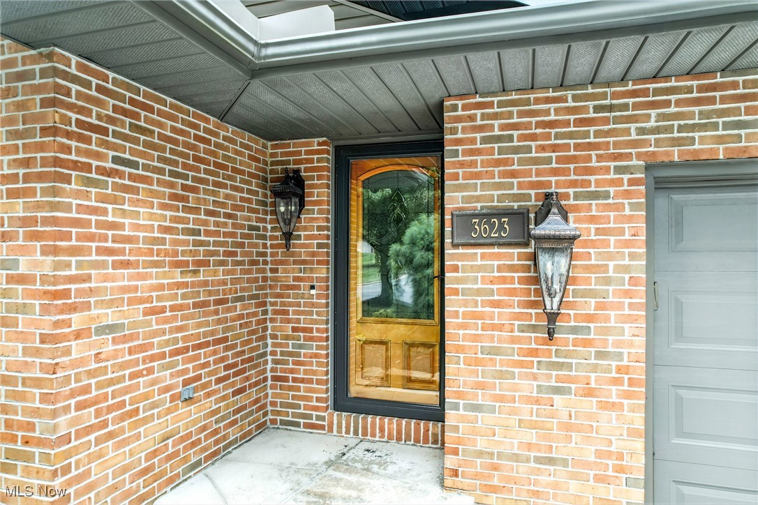 Canfield, Ohio 44406, United States, 3 Bedrooms Bedrooms, ,3 BathroomsBathrooms,Residential,Active,174806