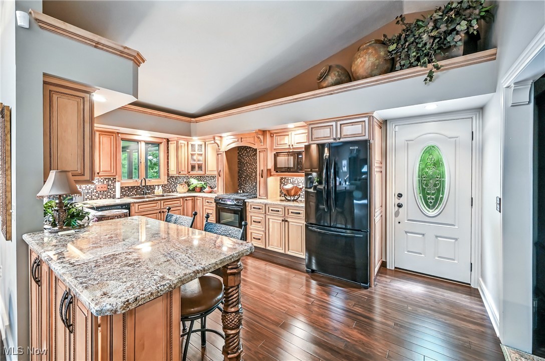 Canfield, Ohio 44406, United States, 3 Bedrooms Bedrooms, ,3 BathroomsBathrooms,Residential,Active,174806