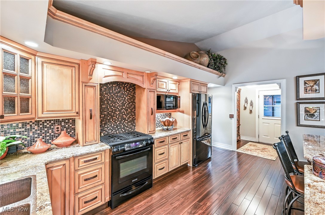 Canfield, Ohio 44406, United States, 3 Bedrooms Bedrooms, ,3 BathroomsBathrooms,Residential,Active,174806