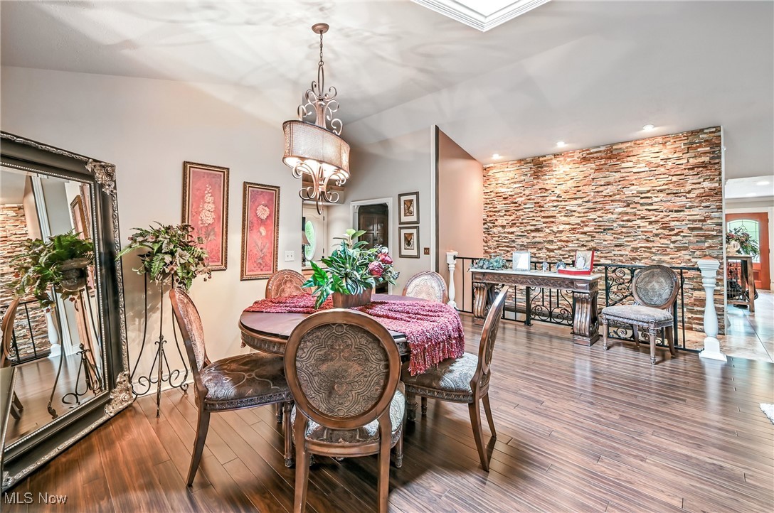 Canfield, Ohio 44406, United States, 3 Bedrooms Bedrooms, ,3 BathroomsBathrooms,Residential,Active,174806