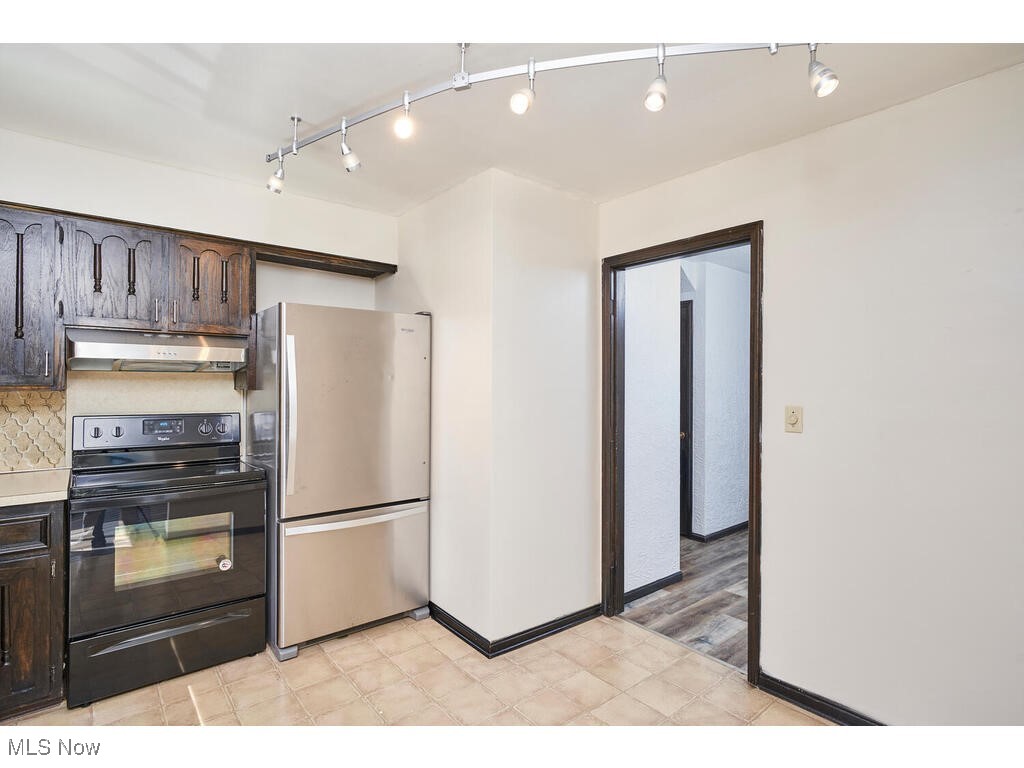 Bath - Residential Lease