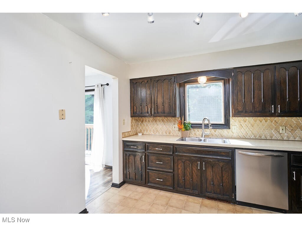 Bath - Residential Lease