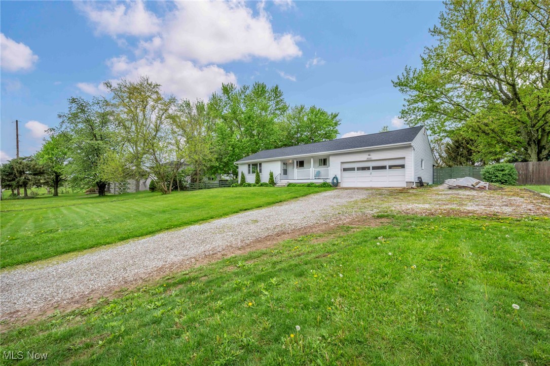 2025 W River Road, Elyria, Ohio image 2