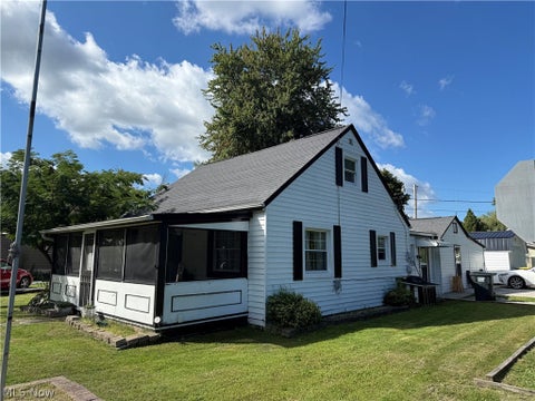 Homes For Sale - 943 Ardoye Drive<br/> Painesville, OH 44077