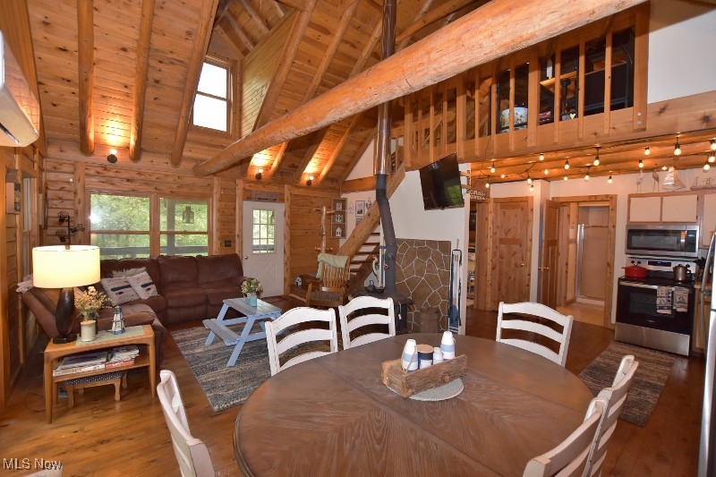 Whispering Pines Sub / Atwood Lake - Residential