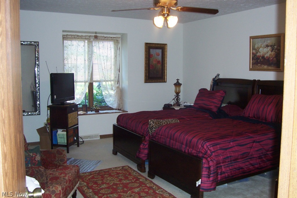 Presidential Square Condo - Residential