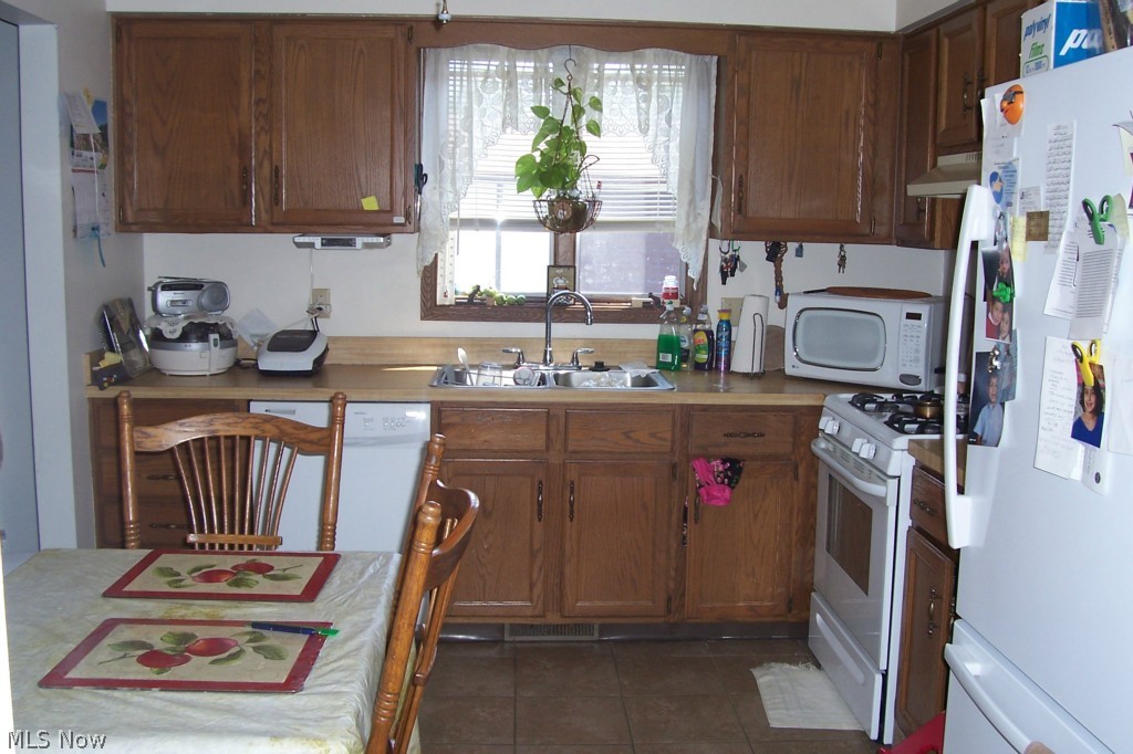 Presidential Square Condo - Residential