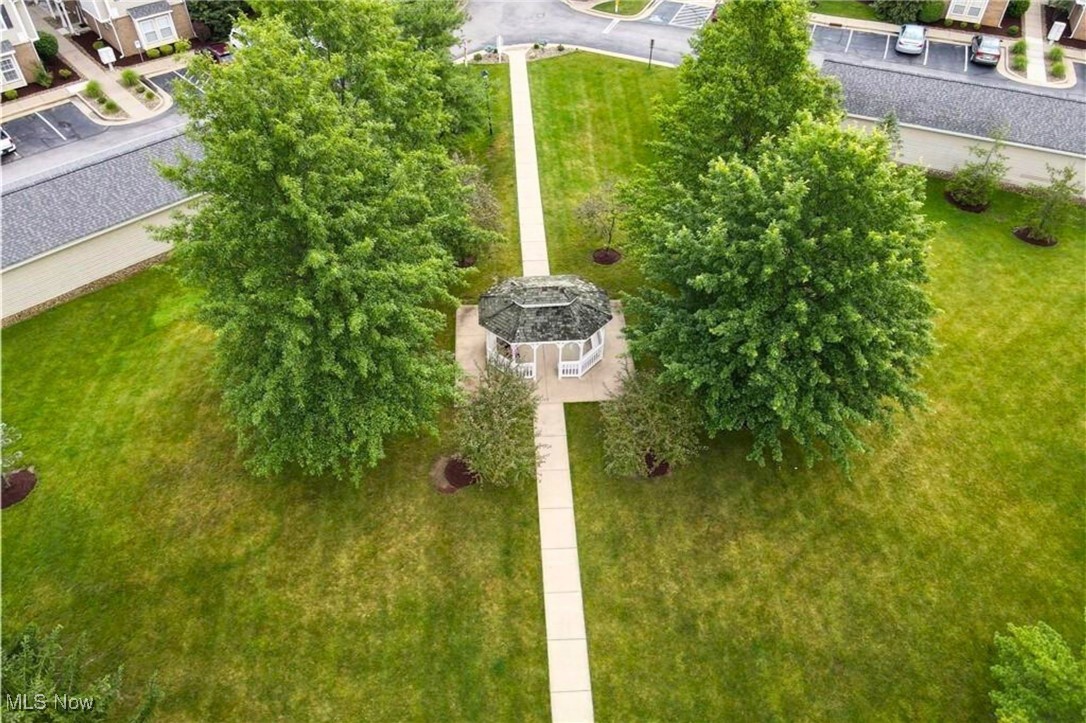 Lenox Village Condo Ph 02 - Residential