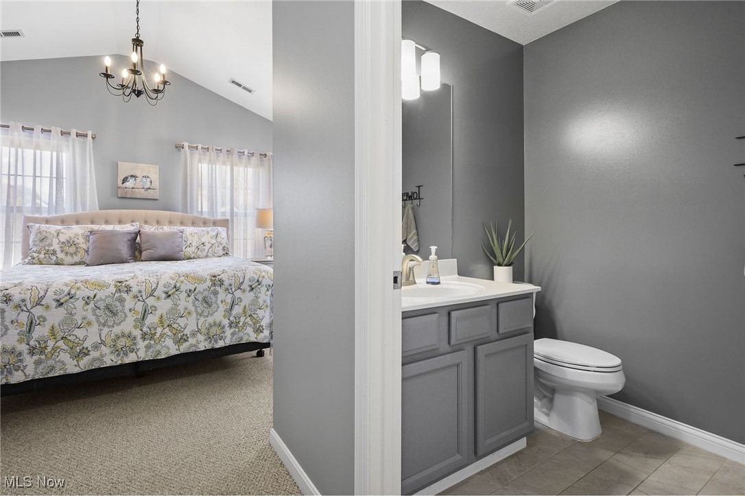 Lenox Village Condo Ph 02 - Residential