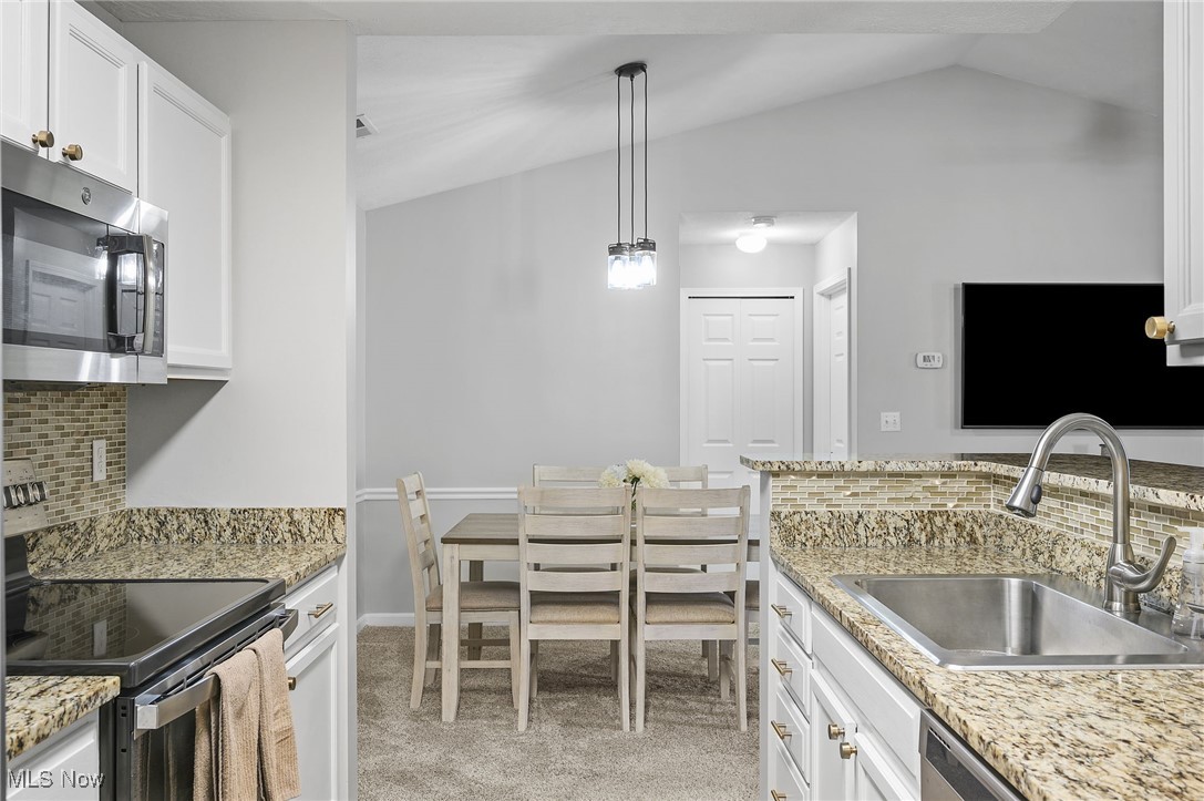 Lenox Village Condo Ph 02 - Residential