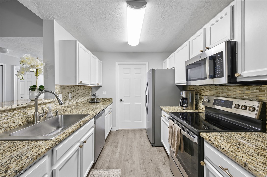 Lenox Village Condo Ph 02 - Residential