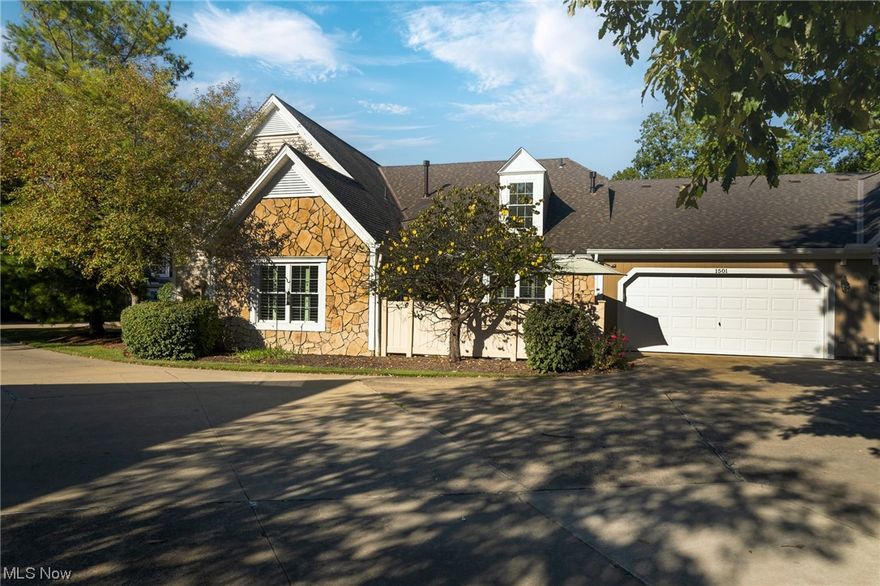 Unique style in Villas of Hudson with 3 Bedrooms!  This unit features a first floor owner's suite that features a walk in closet, full tiled bathroom with a jetted tub and a double sink vanity.  The kitchen has beautiful cherry floors and cabinets that also has a morning room that features a cathedral ceiling.  The living room has a skylight in the cathedral ceiling making this room and the unit light and bright.  The unit is neutral with earth tones throughout.  There is a mudroom/laundry as soon as you walk in from the garage.  There are 2 extra bedrooms upstairs.  These units do not last long because of walking distance to downtown Hudson and little or no traffic.  Come and see this treasure minutes from downtown Hudson.