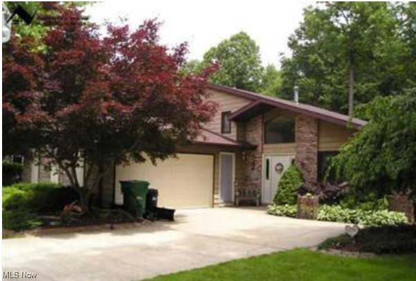 Step into this wonderful split level. The inviting living room offers a sliding door that opens to a spacious 43x17 deck, perfect for entertaining. Enjoy summer days in the 32x16 heated in-ground pool, surrounded by a fully fenced yard.
This home is an excellent buy for anyone seeking comfort, style, and outdoor enjoyment.