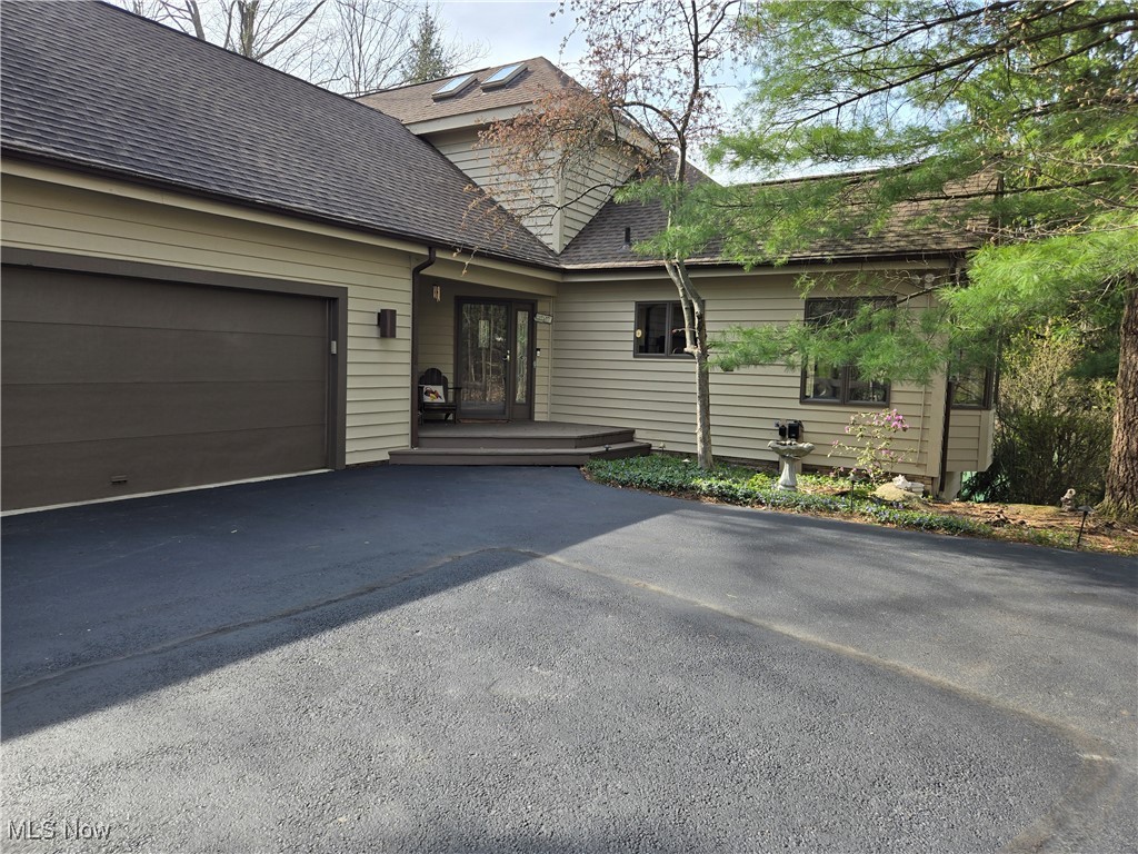 4845 Timber Creek Drive, Medina, Ohio image 1