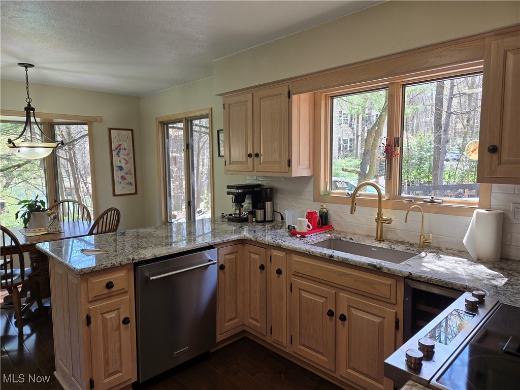 4845 Timber Creek Drive, Medina, Ohio image 10
