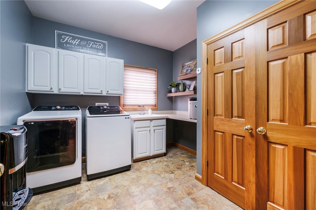3925 Montereale Drive, Canfield, Ohio image 35