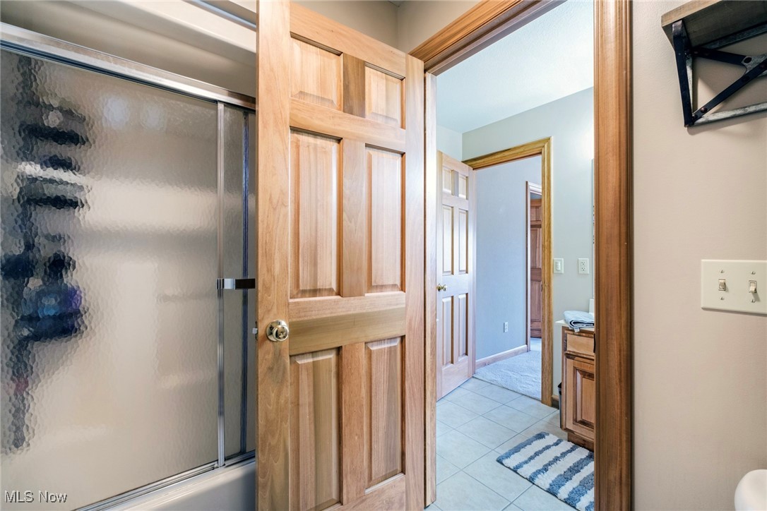 3925 Montereale Drive, Canfield, Ohio image 34