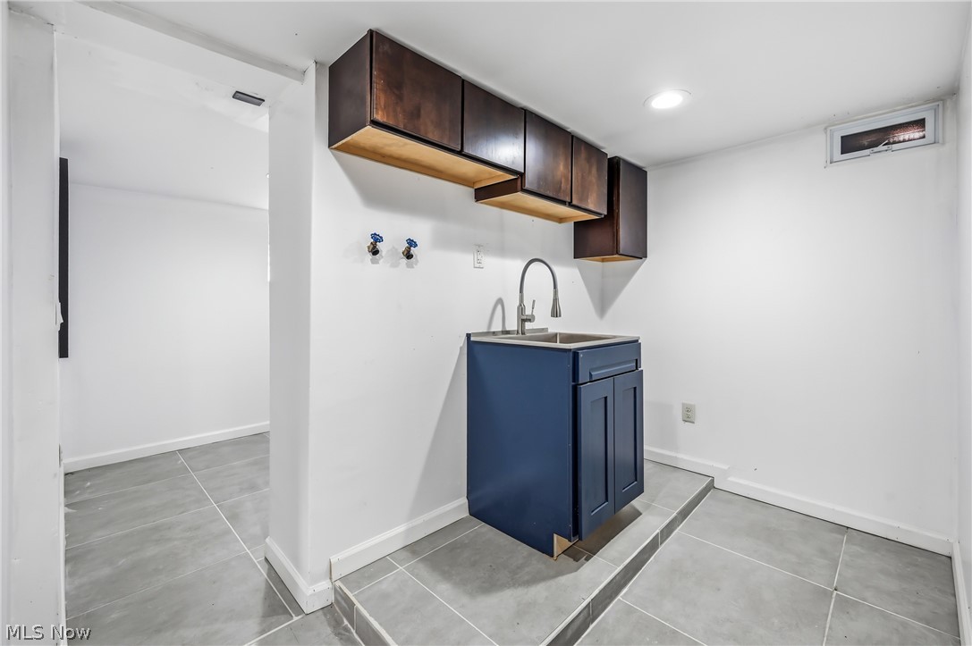 Lowellville Village - Residential