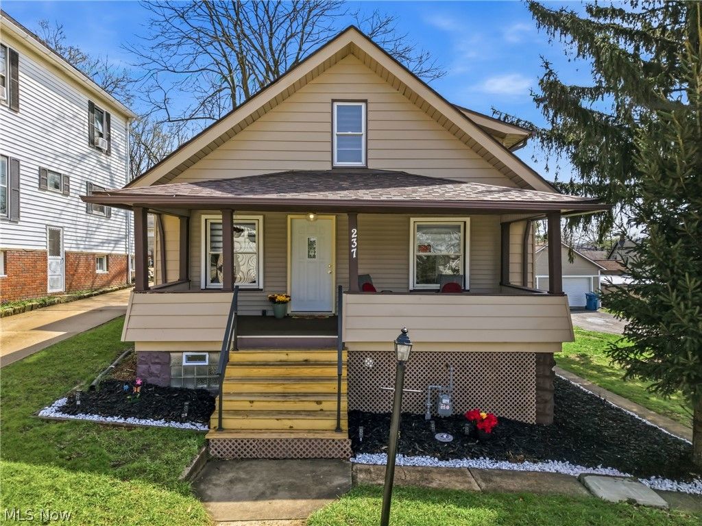 Photo of 237 Watson Street, Lowellville, OH 44436 (MLS # 5197705)