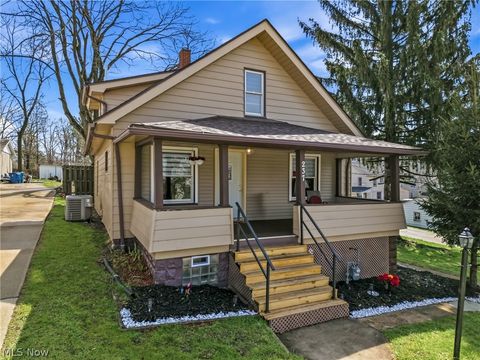 Homes For Sale - 237 Watson Street<br/> Mahoning County, Lowellville, OH 44436