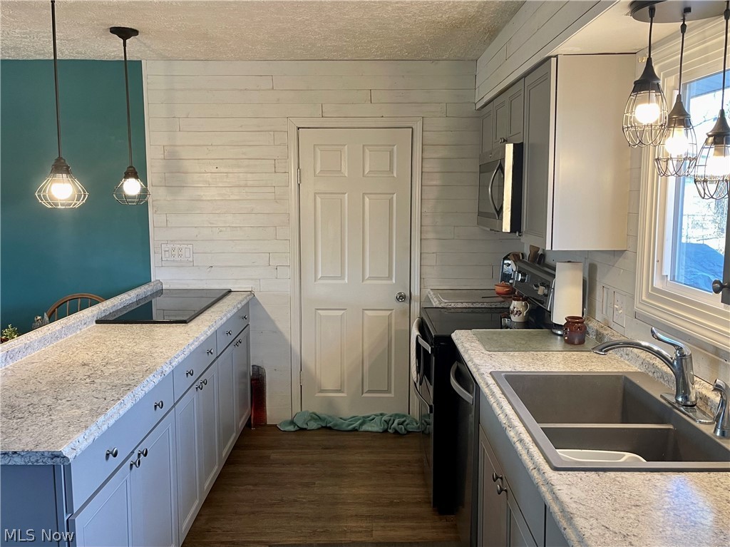 Sanford St - Residential