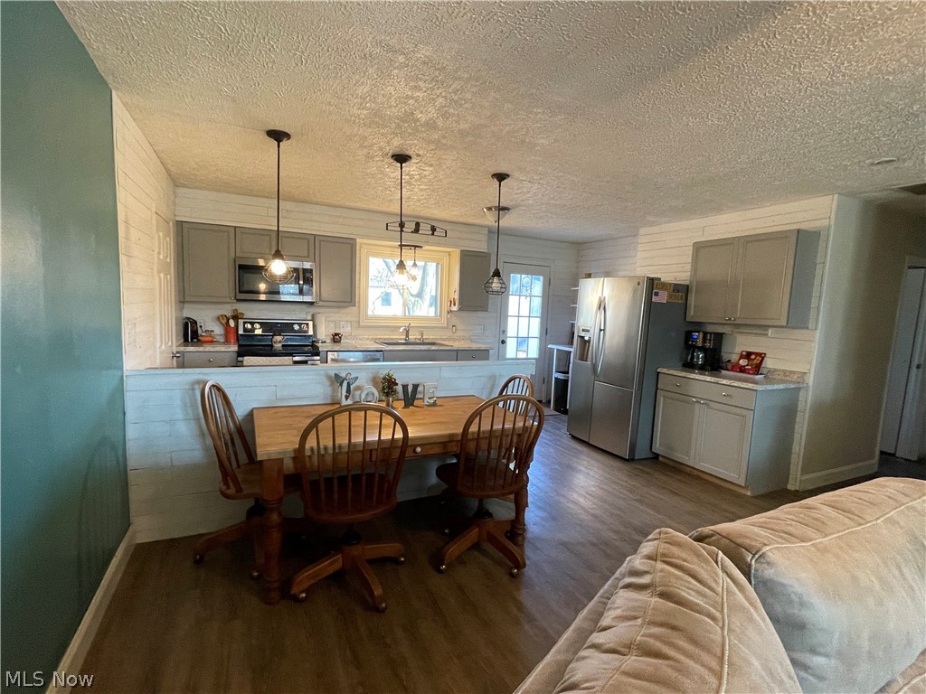 Sanford St - Residential