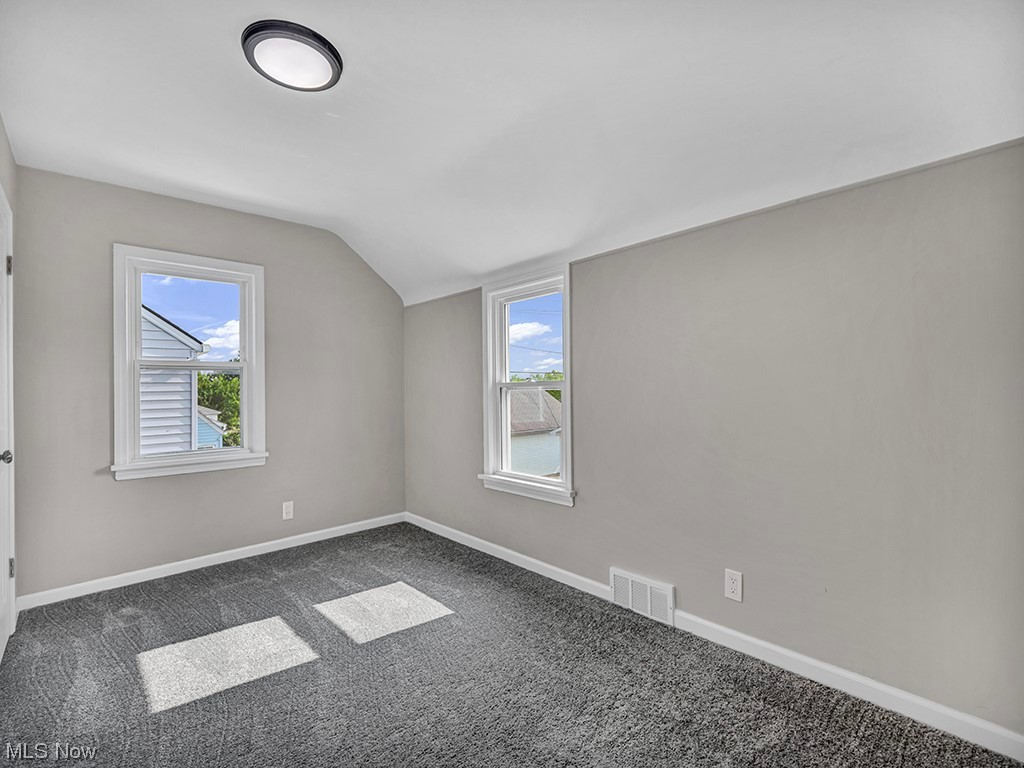 Photo 19 of 28 of 4211 W 56th Street house