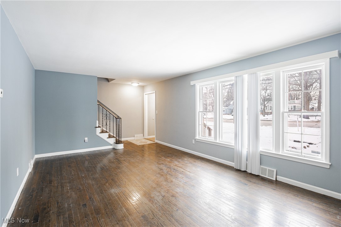 Lyndhurst, Ohio 44124, United States, 5 Bedrooms Bedrooms, ,3 BathroomsBathrooms,Residential,Active,19898