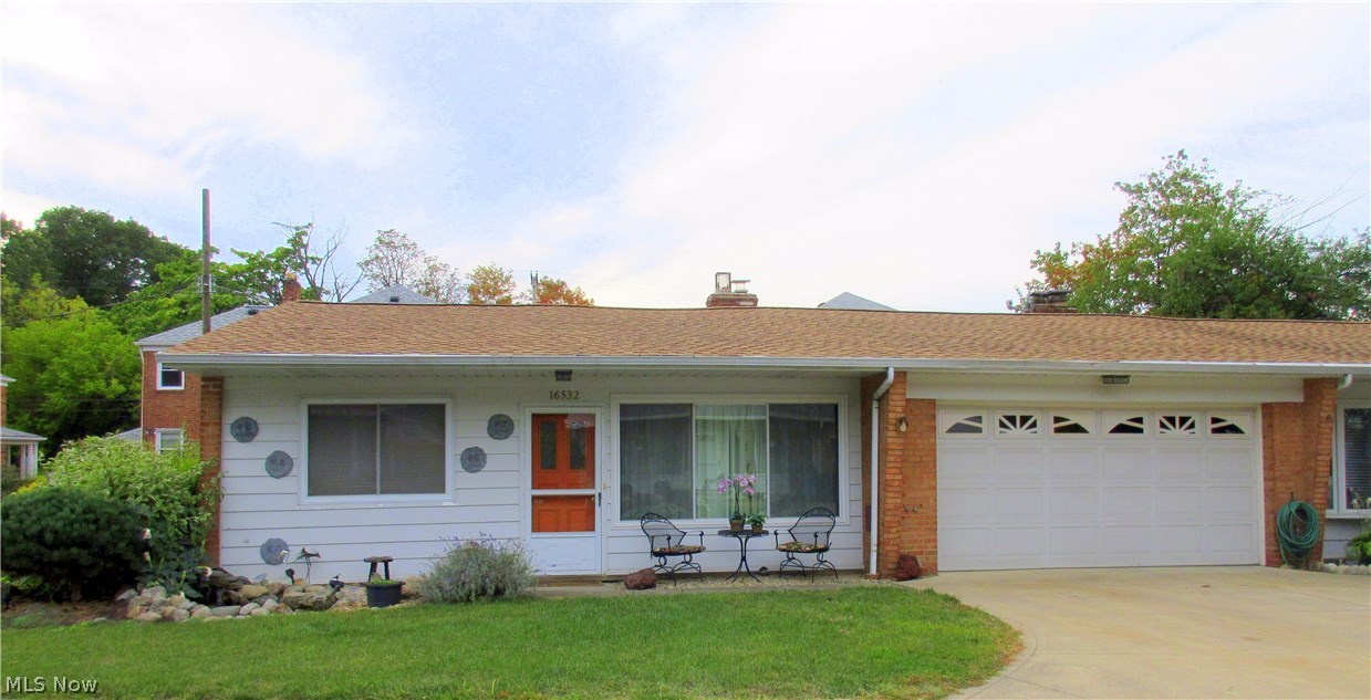 Munn Oval Condo - Residential