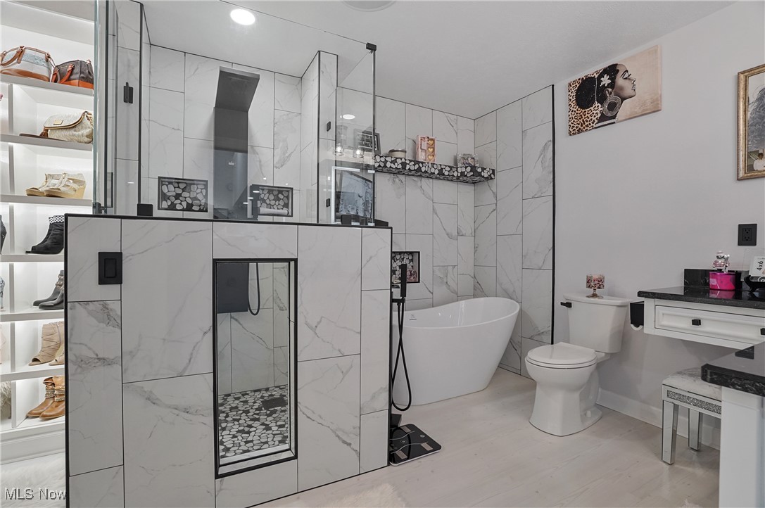 Villas/Waterford Xing Condo - Residential