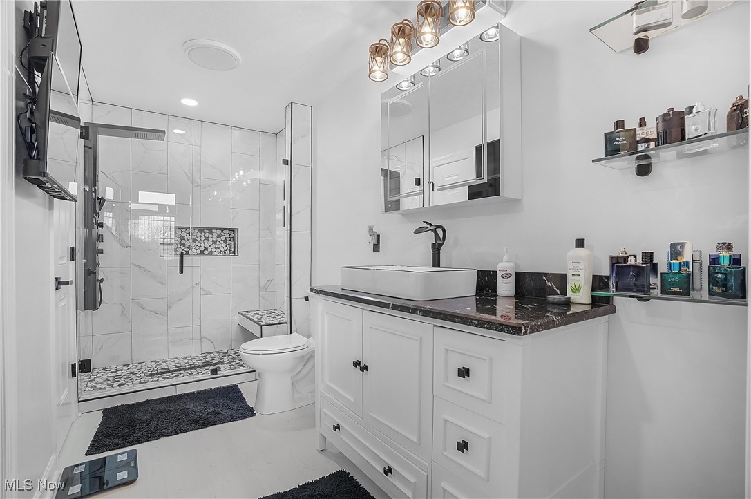 Villas/Waterford Xing Condo - Residential