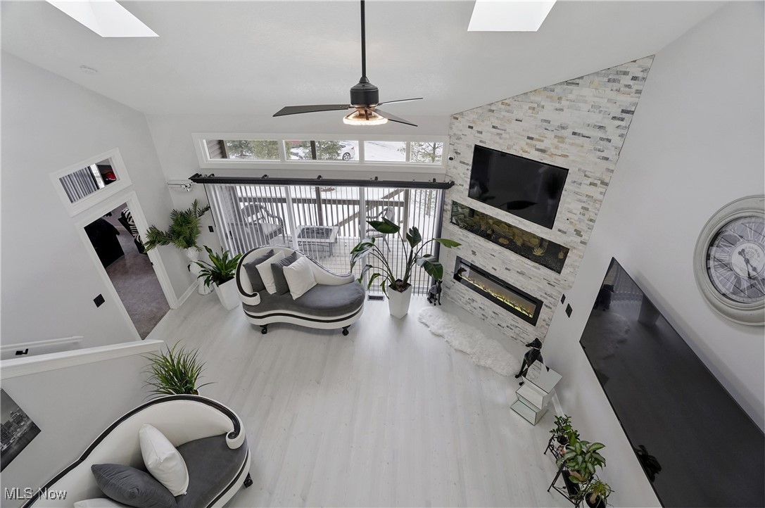 Villas/Waterford Xing Condo - Residential