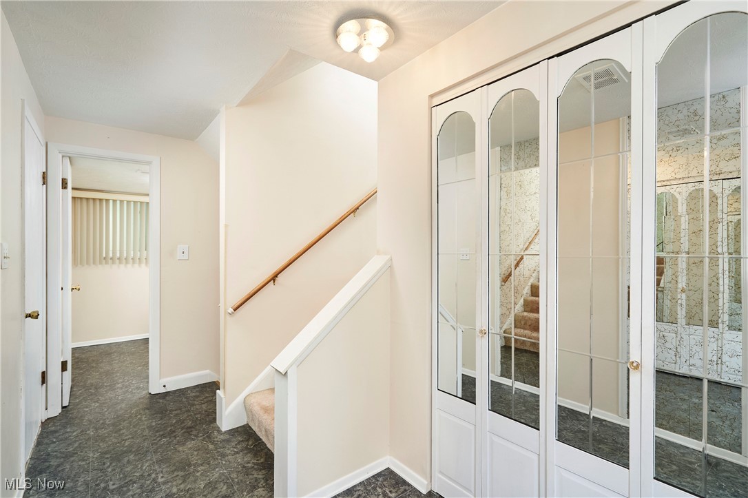 2283 Sherwin Drive