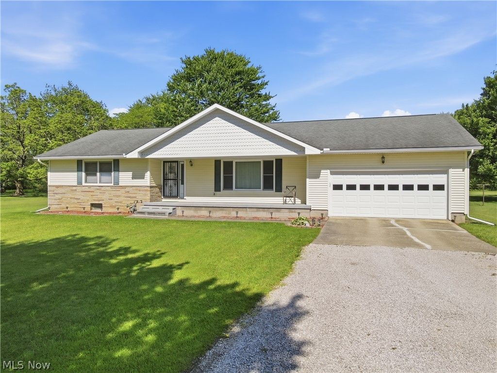 Photo of 904 Lenox New Lyme Road, Jefferson, OH 44047 (MLS # 5214542)